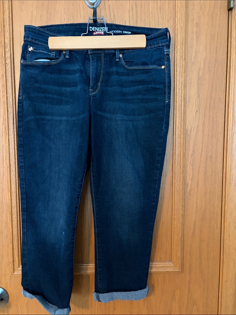 Levi’s Dark Blue Modern Crop Jeans for Women